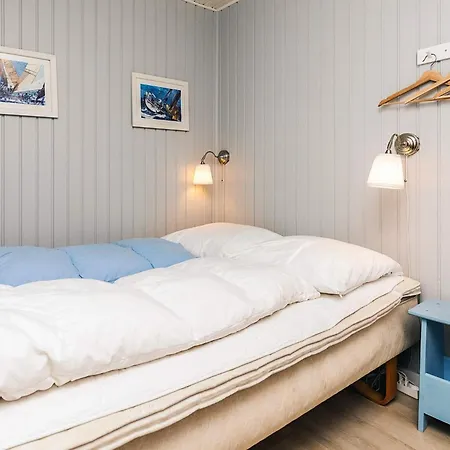 Dom wakacyjny Tranquil Oasis With Sauna And Whirlpool-by Traum Odde