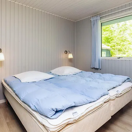 Dom wakacyjny Tranquil Oasis With Sauna And Whirlpool-by Traum Odde