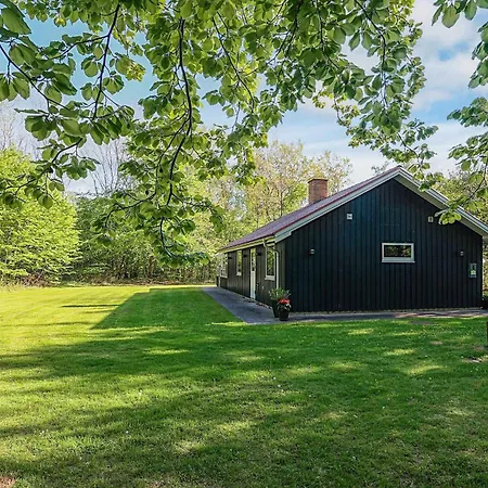 Dom wakacyjny Tranquil Oasis With Sauna And Whirlpool-by Traum Odde