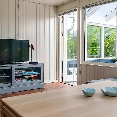 6 Person In Hadsund Feriehus Odde