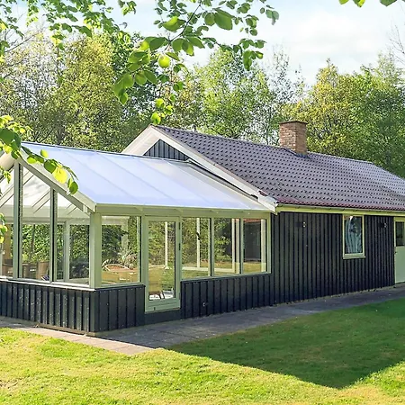 6 Person In Hadsund Сasa de vacaciones Odde